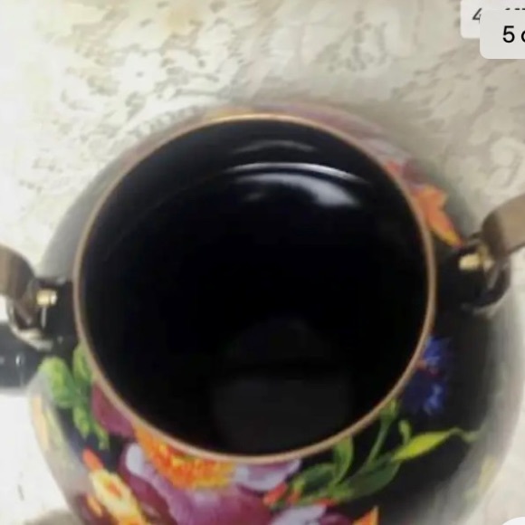 MacKenzie Childs Black Flower Market Enamel 144 oz-4.5 Qts Tea Kettle w/ 4 Mugs - Picture 5 of 11
